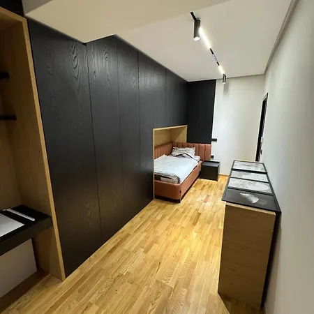Fox Lux Apartment *