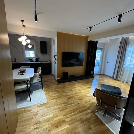 Fox Lux Apartment