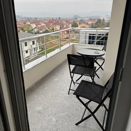 Fox Lux * Gevgelija
